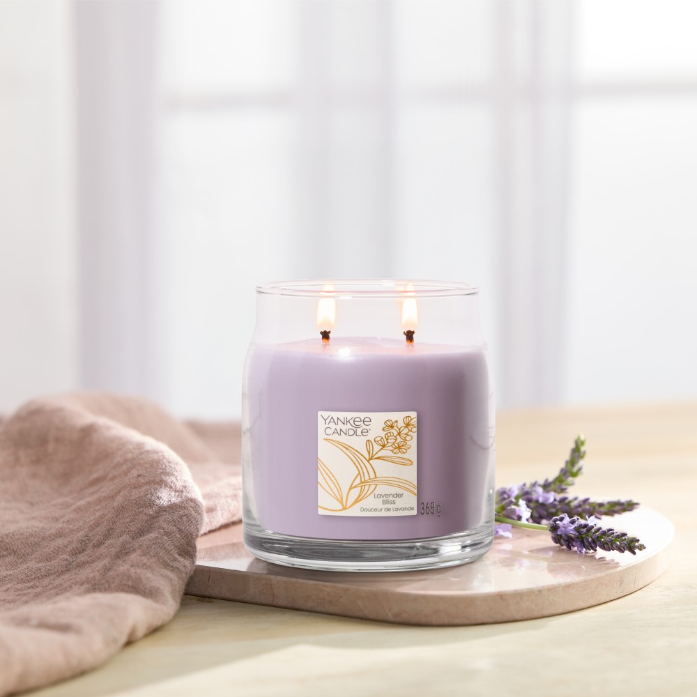 Lavender Bliss - Signature Jar M von Yankee Candle