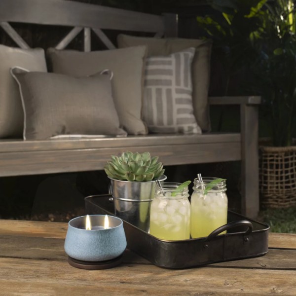 Outdoor Kerze - Sparkling Lemongrass von Yankee Candle