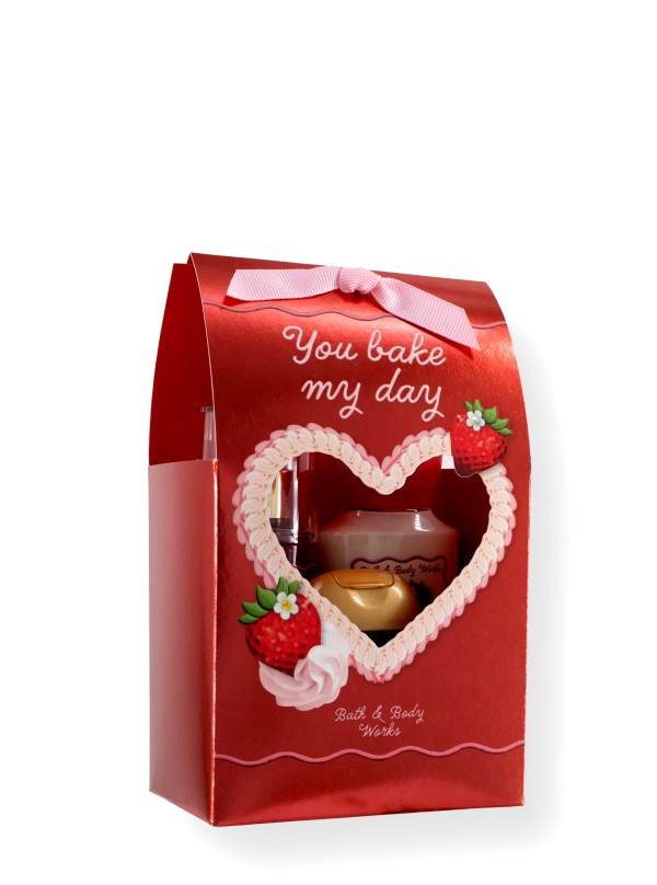 Geschenkset - You Bake My Day - Strawberry Pound Cake -104ml/88g von Bath and Body Works